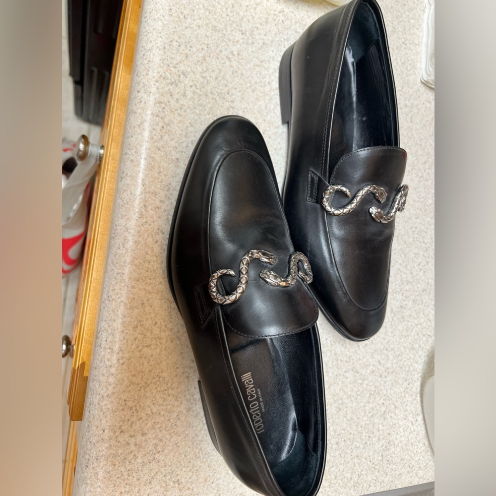 Brand new never worn Authentic  Roberto Cavalli black dress shoes size 9